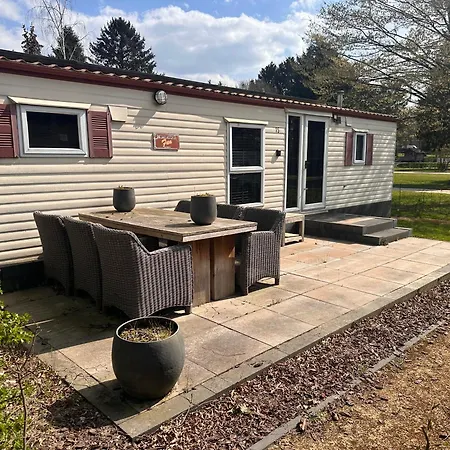 Chalet The Rustic Retreat *