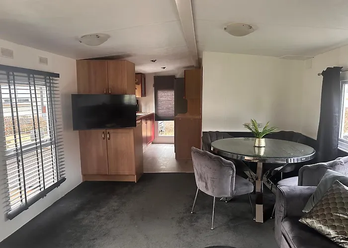 The Rustic Retreat Chalé Heerlen